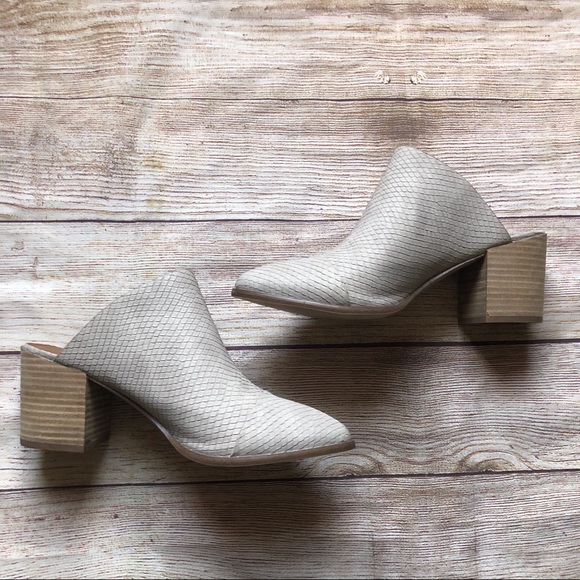 report tosh snakeskin mule